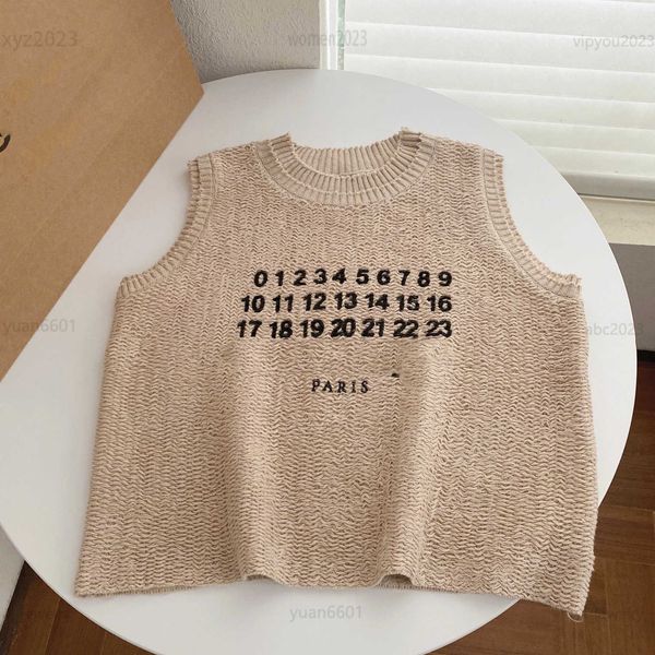 designer clothes women digital printing knitted tank fashion girl knitted vest linen material camis, White
designer clothes women digital printing knitted tank fashion girl knitted vest linen material camis, White