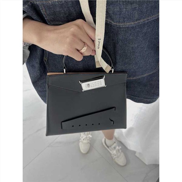 margiela margiela minority margiela mm6 origami bag women's handbag leather shoulder messenger bag
margiela margiela minority margiela mm6 origami bag women's handbag leather shoulder messenger bag