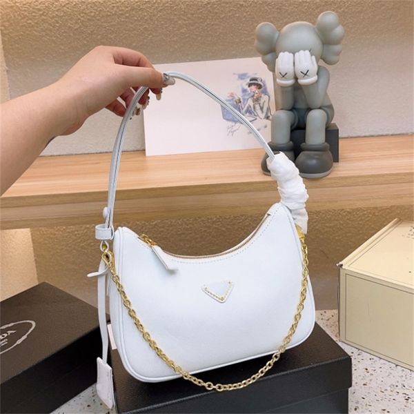 saffiano mini triangle bag fashion combo designer bag re-edition handy crossbody waist bag women shoulder bags leather tote handbags underar
saffiano mini triangle bag fashion combo designer bag re-edition handy crossbody waist bag women shoulder bags leather tote handbags underar