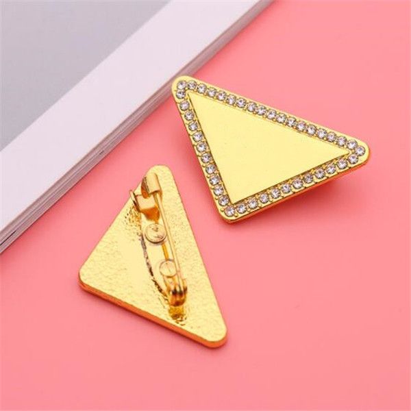 women triangle diamonds brooches designer dress jewelry gold silver letter brooch pin men suit coat sweater breastpins luxury pins, Gray
women triangle diamonds brooches designer dress jewelry gold silver letter brooch pin men suit coat sweater breastpins luxury pins, Gray