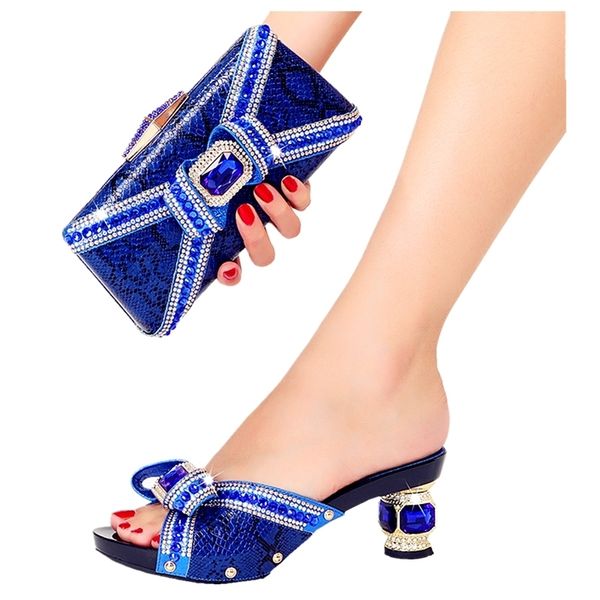 slippers wedding shoe bag set women summer italian design match evening dress plus size wholesale crystal diamond decoratio 230713, Black
slippers wedding shoe bag set women summer italian design match evening dress plus size wholesale crystal diamond decoratio 230713, Black