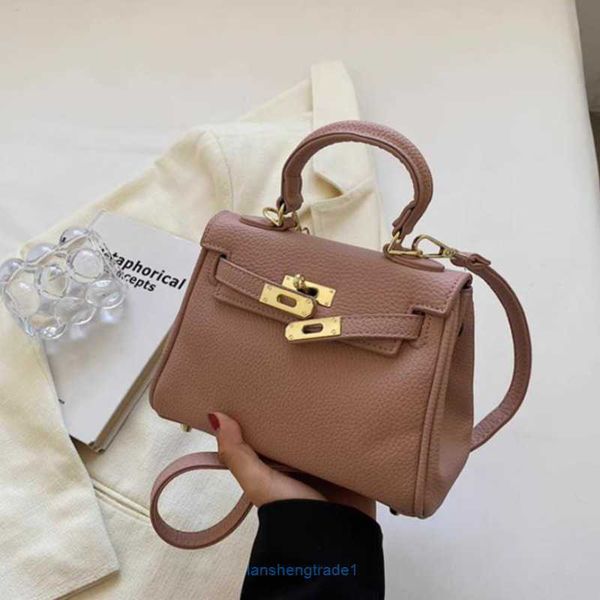 lychee pattern genuine leather kellies classics crossbody shoulder bags totes bag 18cm 22cm 25cm 28cm gold sliver buckle handbags authentic
lychee pattern genuine leather kellies classics crossbody shoulder bags totes bag 18cm 22cm 25cm 28cm gold sliver buckle handbags authentic