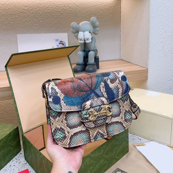 luxury designer shoulder bag 2023 new fashion handbag messenger bag women genuine leather vintage handbag high quality
luxury designer shoulder bag 2023 new fashion handbag messenger bag women genuine leather vintage handbag high quality