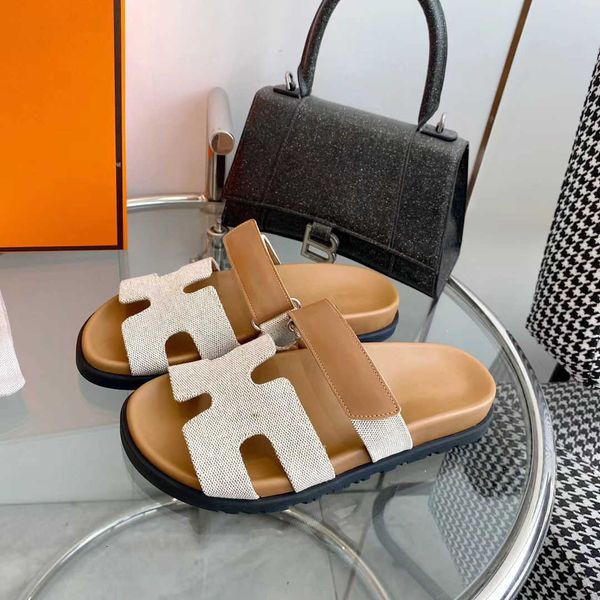 oran luxury beach slide 2023 spring/summer new designer flat bottom heel genuine leather h slippers women's shoes second uncle sandals
oran luxury beach slide 2023 spring/summer new designer flat bottom heel genuine leather h slippers women's shoes second uncle sandals