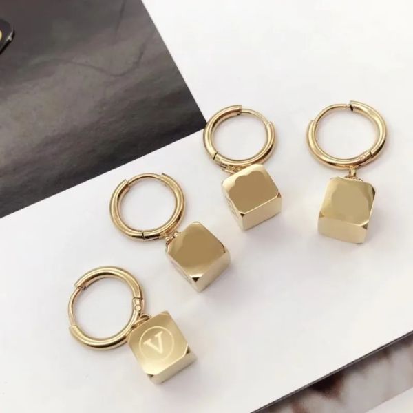never fading fashion style women designer studs stainless steel cube pendant gold plated earrings engagement jewelry lady party gifts wholes, Golden;silver
never fading fashion style women designer studs stainless steel cube pendant gold plated earrings engagement jewelry lady party gifts wholes, Golden;silver
