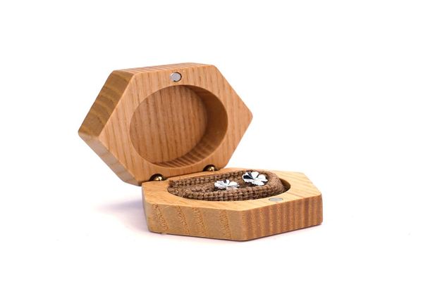 personalized wooden ring rustic wedding wood box holder customized engagement creative pendant jewelry store packaging8761349, Black;white
personalized wooden ring rustic wedding wood box holder customized engagement creative pendant jewelry store packaging8761349, Black;white