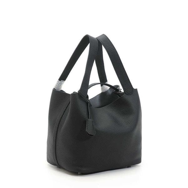 luxury designer bag picotin lock women's 2023 new litchi pattern head layer cowhide leather bucket cabbage blue handheld small fashion
luxury designer bag picotin lock women's 2023 new litchi pattern head layer cowhide leather bucket cabbage blue handheld small fashion