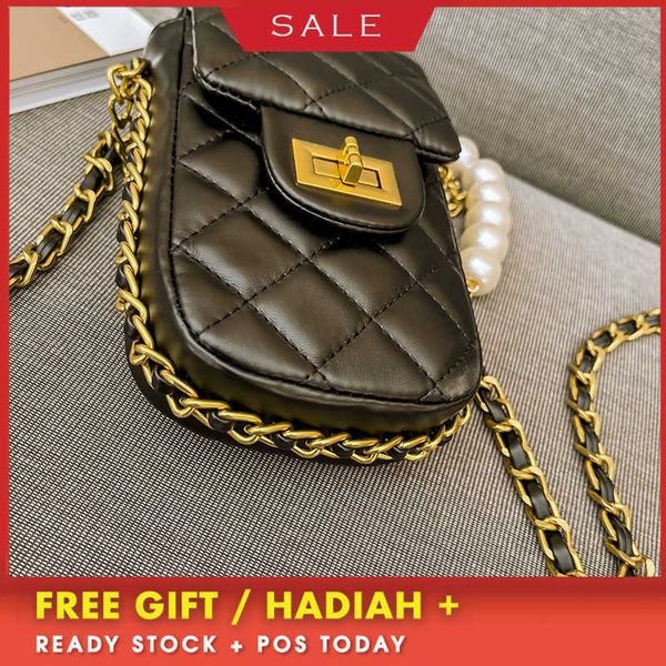 women's design bags 2023 new mobile phone bag pearl lingge chain xiaoxiangfeng crossbody evening clutches
women's design bags 2023 new mobile phone bag pearl lingge chain xiaoxiangfeng crossbody evening clutches