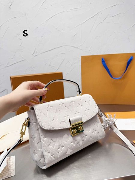 fashion crossbody bag printed simple designer female shoulder bag leisure commuter luxury brand large capacity female workplace shoulder bag
fashion crossbody bag printed simple designer female shoulder bag leisure commuter luxury brand large capacity female workplace shoulder bag