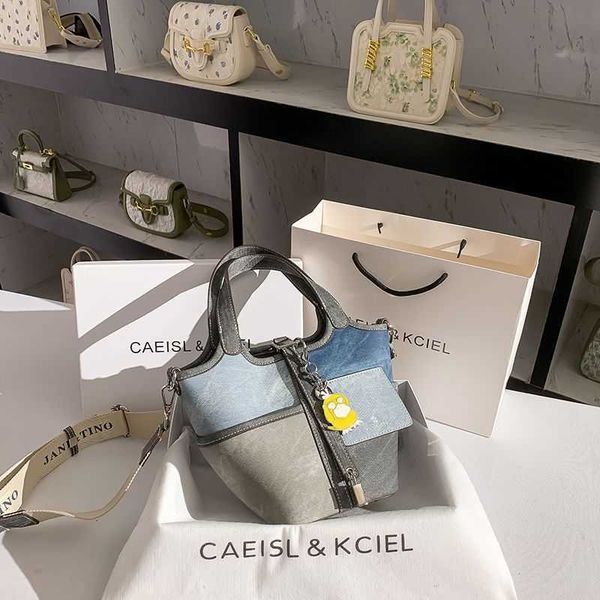 luxury designer bag picotin lock caeisl kciel women's bag niche high-end splicing bucket vegetable basket handbag 2023 new model fi88
luxury designer bag picotin lock caeisl kciel women's bag niche high-end splicing bucket vegetable basket handbag 2023 new model fi88
