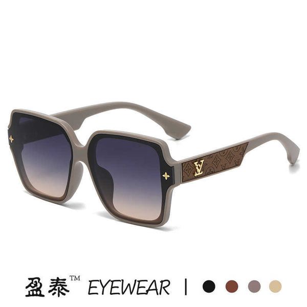 new fashion box for women's light luxury sunglasses with uv protection large frame versatile internet red street p glasses, White;black
new fashion box for women's light luxury sunglasses with uv protection large frame versatile internet red street p glasses, White;black