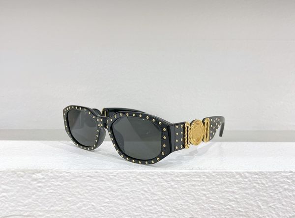 luxury sunglasses for man woman designer goggle beach sun glasses retro small frame luxury design uv400 with box, White;black
luxury sunglasses for man woman designer goggle beach sun glasses retro small frame luxury design uv400 with box, White;black