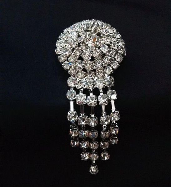 sparkly silver plated clear rhinestone crystal diamante tassels wedding brooch1289019, Gray
sparkly silver plated clear rhinestone crystal diamante tassels wedding brooch1289019, Gray