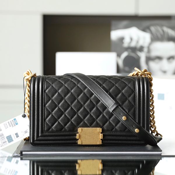 designer messenger bag 25cm boy flap handbag 10a calfskin crossbody bag diamond lattice shoulder bag with box c010
designer messenger bag 25cm boy flap handbag 10a calfskin crossbody bag diamond lattice shoulder bag with box c010