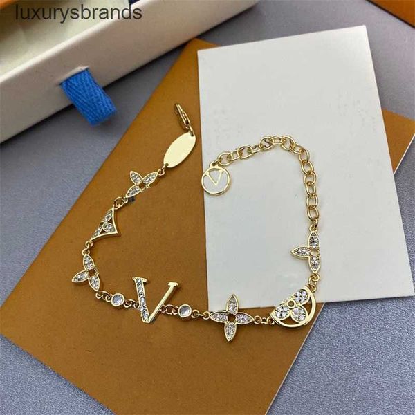luxury jewelry love bracelets charm bracelet for women fashionable jewelries flower heart stainless steel chains cjeweler gold plated diamon, Golden;silver
luxury jewelry love bracelets charm bracelet for women fashionable jewelries flower heart stainless steel chains cjeweler gold plated diamon, Golden;silver