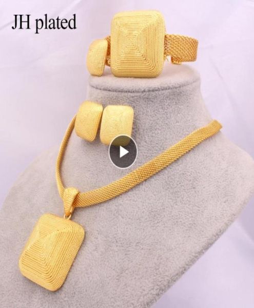 dubai 24k gold plated jewelry sets for women african bridal wedding gifts party necklace earrings ring bracelet jewellery set9058971, Slivery;golden
dubai 24k gold plated jewelry sets for women african bridal wedding gifts party necklace earrings ring bracelet jewellery set9058971, Slivery;golden