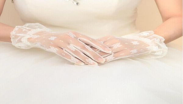 special beautiful short white tulle bridal glove wedding bride gloves also for women039s formal prom gloves6991569
special beautiful short white tulle bridal glove wedding bride gloves also for women039s formal prom gloves6991569