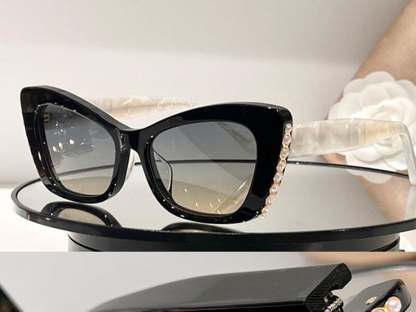 realfine888 5a eyewear cc9021 cc9103 shield luxury designer sunglasses for man woman with glasses cloth box, White;black
realfine888 5a eyewear cc9021 cc9103 shield luxury designer sunglasses for man woman with glasses cloth box, White;black