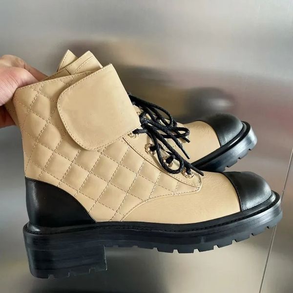fashion boots designer woman winter booties short lace up nude ankle thick sole real leather martin combat boot chain logo motorcycle shoes, Black
fashion boots designer woman winter booties short lace up nude ankle thick sole real leather martin combat boot chain logo motorcycle shoes, Black