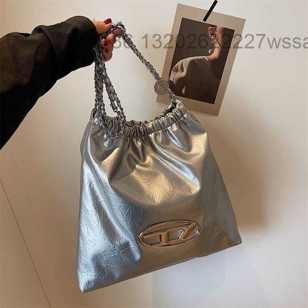silver spicy girl dingdang bag bin bag female large capacity commuter tote crossbody chain stray
silver spicy girl dingdang bag bin bag female large capacity commuter tote crossbody chain stray