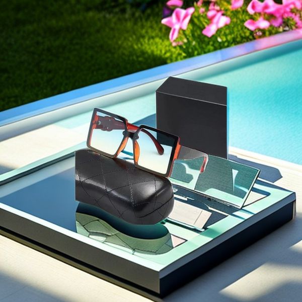 luxury designer sunglasses for men and women, super uv resistant, showcasing a small face, high-end atmosphere, and 5clocs with logo a must-, White;black
luxury designer sunglasses for men and women, super uv resistant, showcasing a small face, high-end atmosphere, and 5clocs with logo a must-, White;black