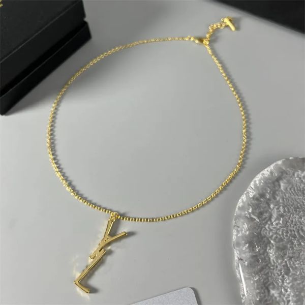 designer jewelry pendant necklaces luxury brand necklaces designer letter necklace chains for men fashion womens wedding party ornaments, Silver
designer jewelry pendant necklaces luxury brand necklaces designer letter necklace chains for men fashion womens wedding party ornaments, Silver
