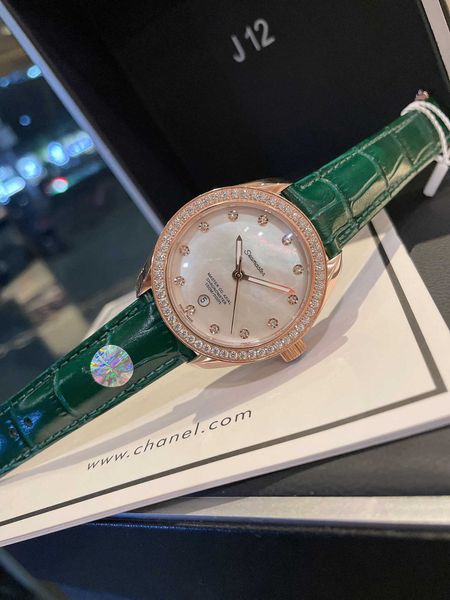 watch designer speedmaster elegant women wrist watches quartz movement full diamond bezel uhr montre omg luxe perfect gift with box 36msx, Slivery;golden
watch designer speedmaster elegant women wrist watches quartz movement full diamond bezel uhr montre omg luxe perfect gift with box 36msx, Slivery;golden