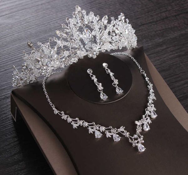 wedding crown tiara bridal headpiece hair accessories bride princess crown tiaras and crowns wedding crystal headband x06255843428, Slivery;golden
wedding crown tiara bridal headpiece hair accessories bride princess crown tiaras and crowns wedding crystal headband x06255843428, Slivery;golden