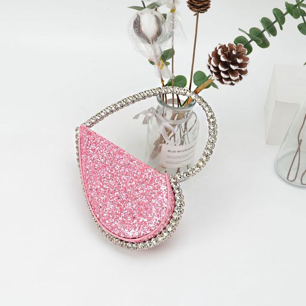 evening bags fashion luxury designer women's clutch bag heart shape diamond purse wedding party handbag 230714
evening bags fashion luxury designer women's clutch bag heart shape diamond purse wedding party handbag 230714