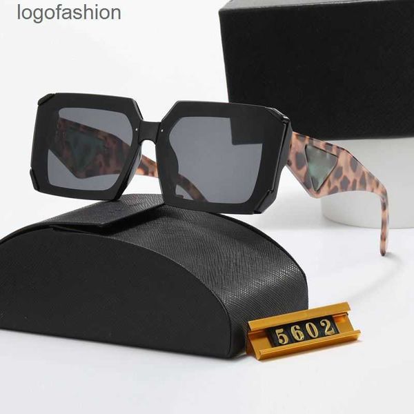 Black Sunglasses For Men Women Designer Glasses Summer Style Sunshade Anti-Ultraviolet Retro Vintage Polaroid Frame Muscat Eyewear gafas para el sol de mujer
Black Sunglasses For Men Women Designer Glasses Summer Style Sunshade Anti-Ultraviolet Retro Vintage Polaroid Frame Muscat Eyewear gafas para el sol de mujer