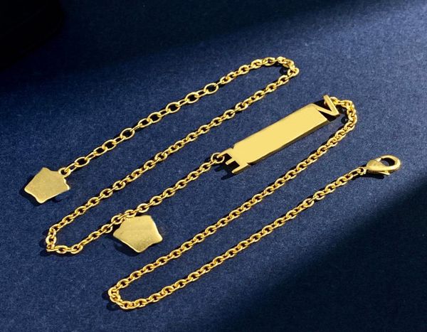 english letter pendant necklace for mens women designer necklaces gold chains jewelry luxury women head v wedding hip hop with box4032866, Silver
english letter pendant necklace for mens women designer necklaces gold chains jewelry luxury women head v wedding hip hop with box4032866, Silver