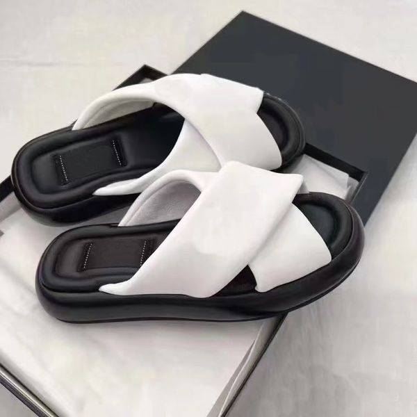 designers shoes sandals flat slides flops classic black sandals platform sandals womens rubber thick sole fashion new styles
designers shoes sandals flat slides flops classic black sandals platform sandals womens rubber thick sole fashion new styles