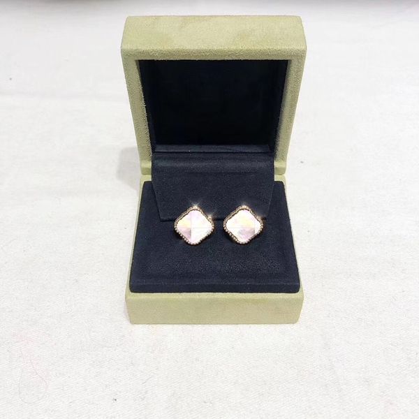 pearl earring clover earring classics brand designers stud earrings ceramic earrings multicolor stud earings girls ear studs weddings gift l, Golden;silver 
pearl earring clover earring classics brand designers stud earrings ceramic earrings multicolor stud earings girls ear studs weddings gift l, Golden;silver