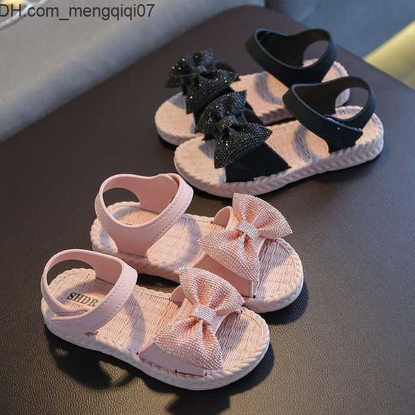 slipper slipper girls' sandals sweet flower children' princess beach shoes children' summer flat shoes 2023 new children�, Black;grey
slipper slipper girls' sandals sweet flower children' princess beach shoes children' summer flat shoes 2023 new children�, Black;grey