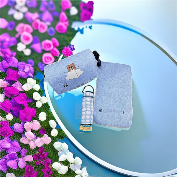 2023 new europe and the united states travel child care portable classic large capacity single shoulder mommy bag cushion bottle bag three-p
2023 new europe and the united states travel child care portable classic large capacity single shoulder mommy bag cushion bottle bag three-p