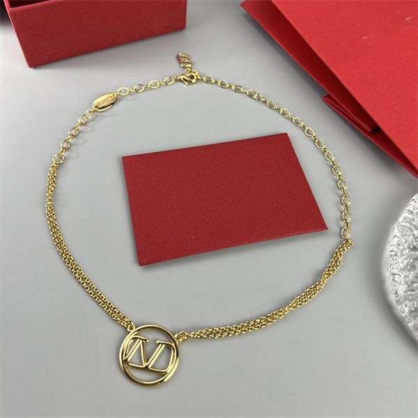 woman brand pendant necklaces v letter designer pearl luxury vlogo metal jewelry women gold necklace 473434, Silver
woman brand pendant necklaces v letter designer pearl luxury vlogo metal jewelry women gold necklace 473434, Silver