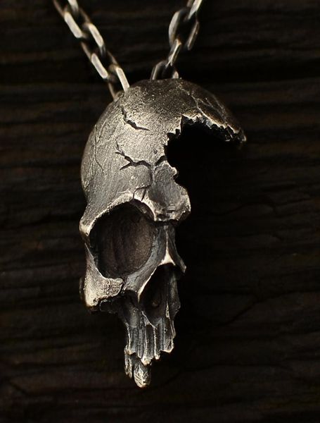 popular retro skull necklace male personality half face skull pendant dark gothic jewelry punk style necklace3101849, Silver
popular retro skull necklace male personality half face skull pendant dark gothic jewelry punk style necklace3101849, Silver