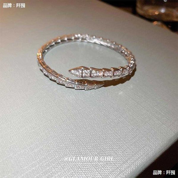 braceletzircon snake shaped open with mesh red ins temperament advanced sense bracelet small and popular fashion handicraft, Golden;silver
braceletzircon snake shaped open with mesh red ins temperament advanced sense bracelet small and popular fashion handicraft, Golden;silver