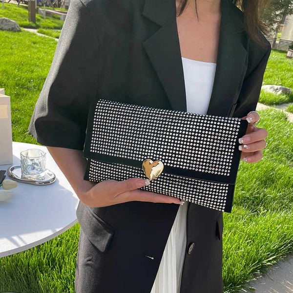 women's bag fashion brilliant diamond handheld bag 2023 summer new trend western style women's bag casual and simple style envelop
women's bag fashion brilliant diamond handheld bag 2023 summer new trend western style women's bag casual and simple style envelop