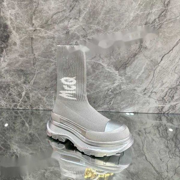 new luxury designer sneakers calfskin casual shoes reflective shoes vintage trainers sneaker leisure shoes platform lace-up xsd221112, Black
new luxury designer sneakers calfskin casual shoes reflective shoes vintage trainers sneaker leisure shoes platform lace-up xsd221112, Black