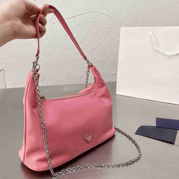 prdbag triangle evening bags shoulder women underarm shopping fashion solid color travel messenger handbag simple casual designer crossbody
prdbag triangle evening bags shoulder women underarm shopping fashion solid color travel messenger handbag simple casual designer crossbody
