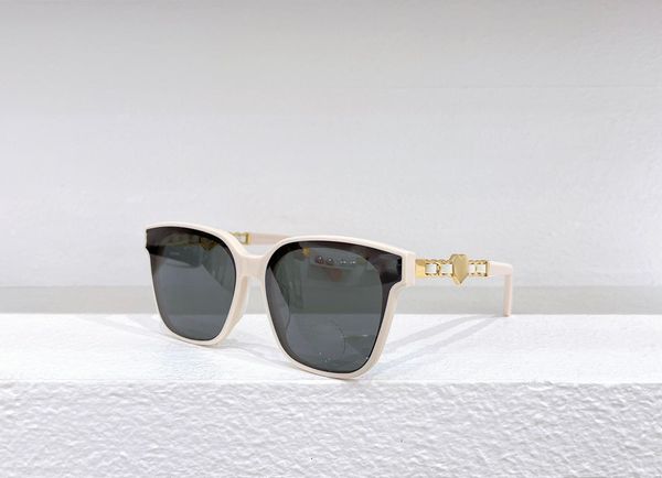 men sunglasses for women latest selling fashion sun glasses mens sunglass gafas de sol glass uv400 lens with random matching box 7983, White;black
men sunglasses for women latest selling fashion sun glasses mens sunglass gafas de sol glass uv400 lens with random matching box 7983, White;black