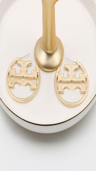 fashion women 18k gold plated designer ear stud earrings brand designers round geometry letters crystal rhinestone earring wedding7523694, Golden;silver
fashion women 18k gold plated designer ear stud earrings brand designers round geometry letters crystal rhinestone earring wedding7523694, Golden;silver