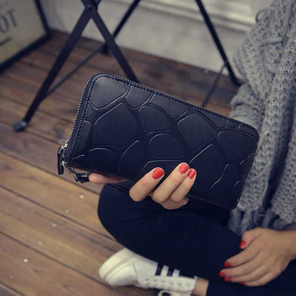 2023 new fashion style stone pattern wallet women's long zipper wallet women's handheld mobile phone bag
2023 new fashion style stone pattern wallet women's long zipper wallet women's handheld mobile phone bag