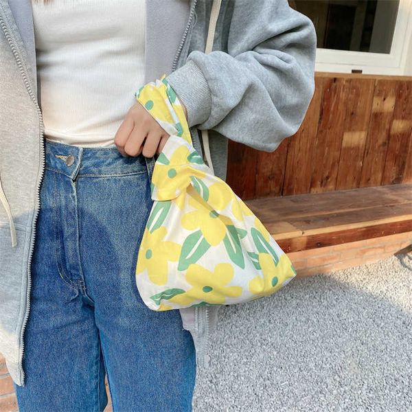 bag summer small fresh change wrist bag ins same women's bag pure cotton canvas flowers fashion
bag summer small fresh change wrist bag ins same women's bag pure cotton canvas flowers fashion