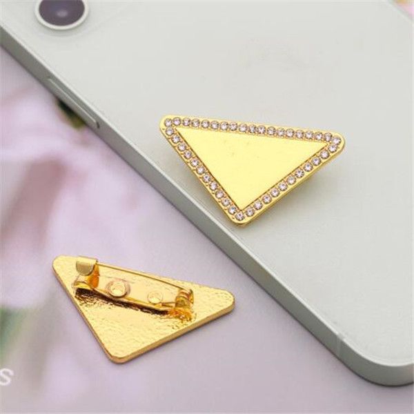 designer triangle diamonds brooches women dress jewelry gold silver letter brooch pin men suit coat sweater breastpins luxury pins, Gray
designer triangle diamonds brooches women dress jewelry gold silver letter brooch pin men suit coat sweater breastpins luxury pins, Gray