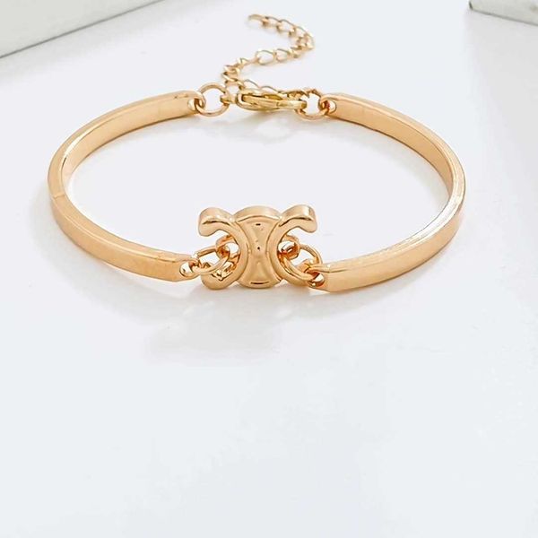 2023 new fashion alloy color preserving gold plated with french style triumphal arch small design bracelet for women, Golden;silver
2023 new fashion alloy color preserving gold plated with french style triumphal arch small design bracelet for women, Golden;silver