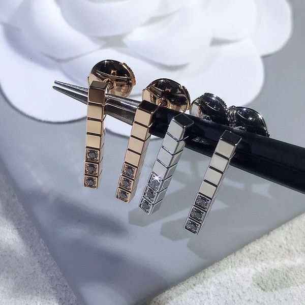 stud original designer 925 sterling silver fashion jewelry for women men cubic 5a zircon european luxury earrings birthday gift 230714, Golden;silver
stud original designer 925 sterling silver fashion jewelry for women men cubic 5a zircon european luxury earrings birthday gift 230714, Golden;silver