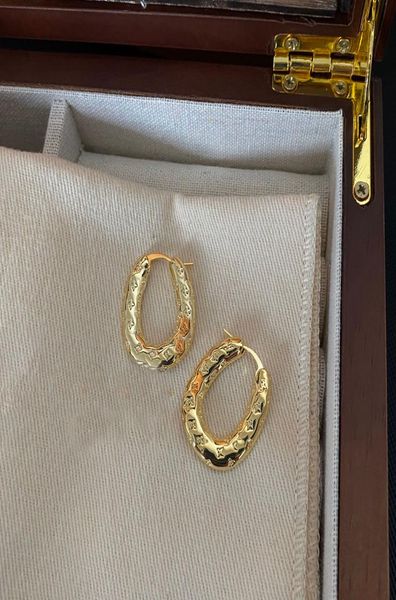 20style fashion designer stud earrings for women letter jewelry copper crystal diamond female brass stainless steel accessories1845266, Golden;silver
20style fashion designer stud earrings for women letter jewelry copper crystal diamond female brass stainless steel accessories1845266, Golden;silver