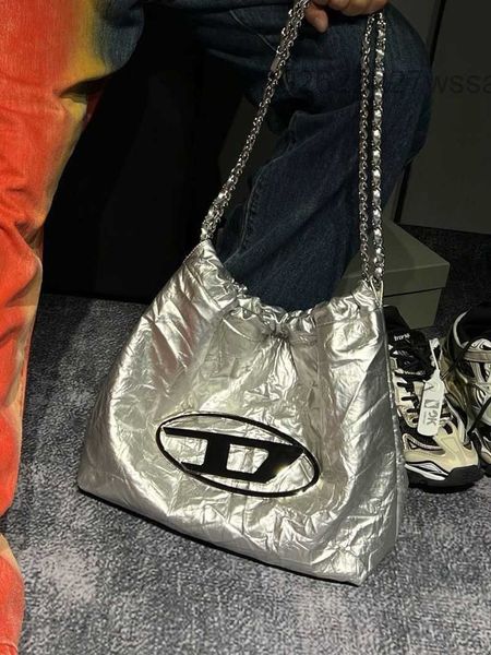 folded dingdang bag bin bag female large capacity commuter spicy girl tote one shoulder chain underarm
folded dingdang bag bin bag female large capacity commuter spicy girl tote one shoulder chain underarm